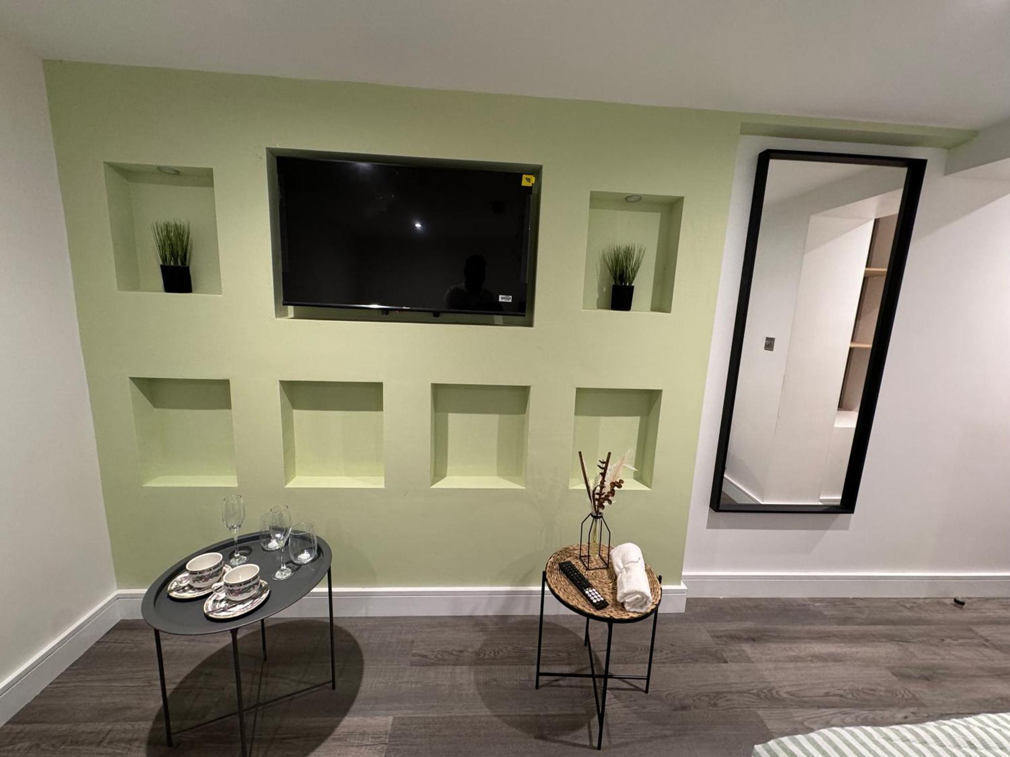 Southgate Luxury Apartments Elland Esterno foto