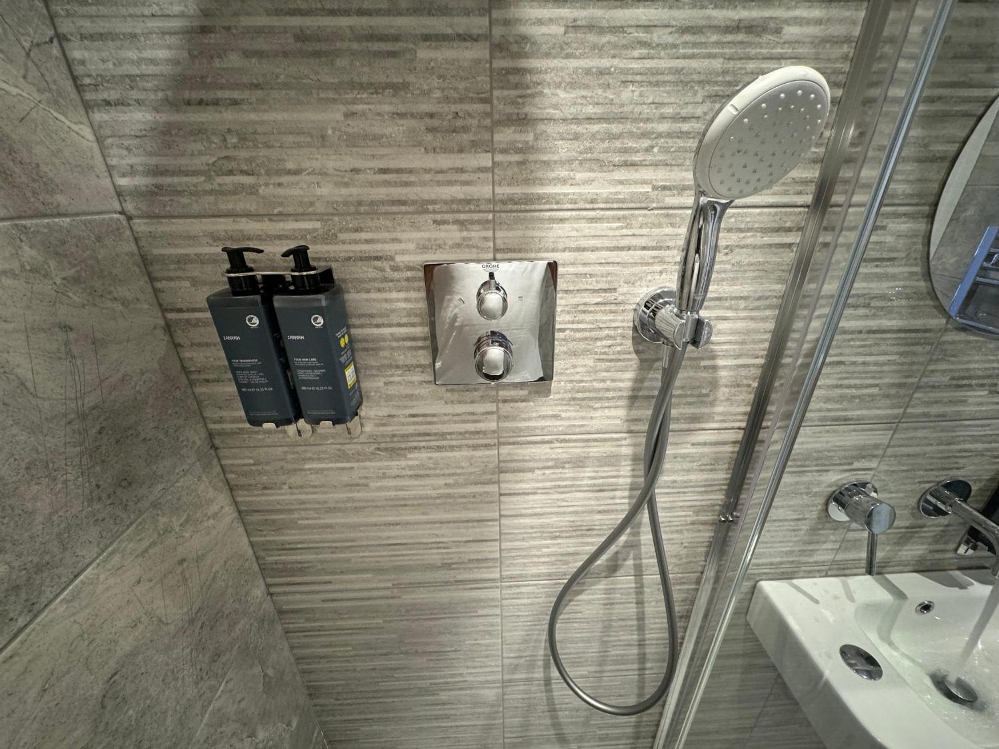 Southgate Luxury Apartments Elland Esterno foto