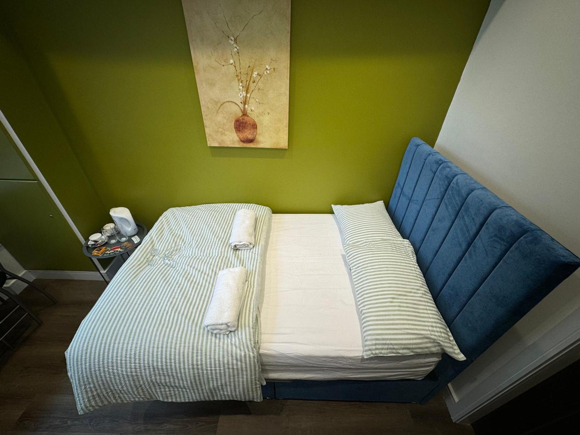 Southgate Luxury Apartments Elland Esterno foto
