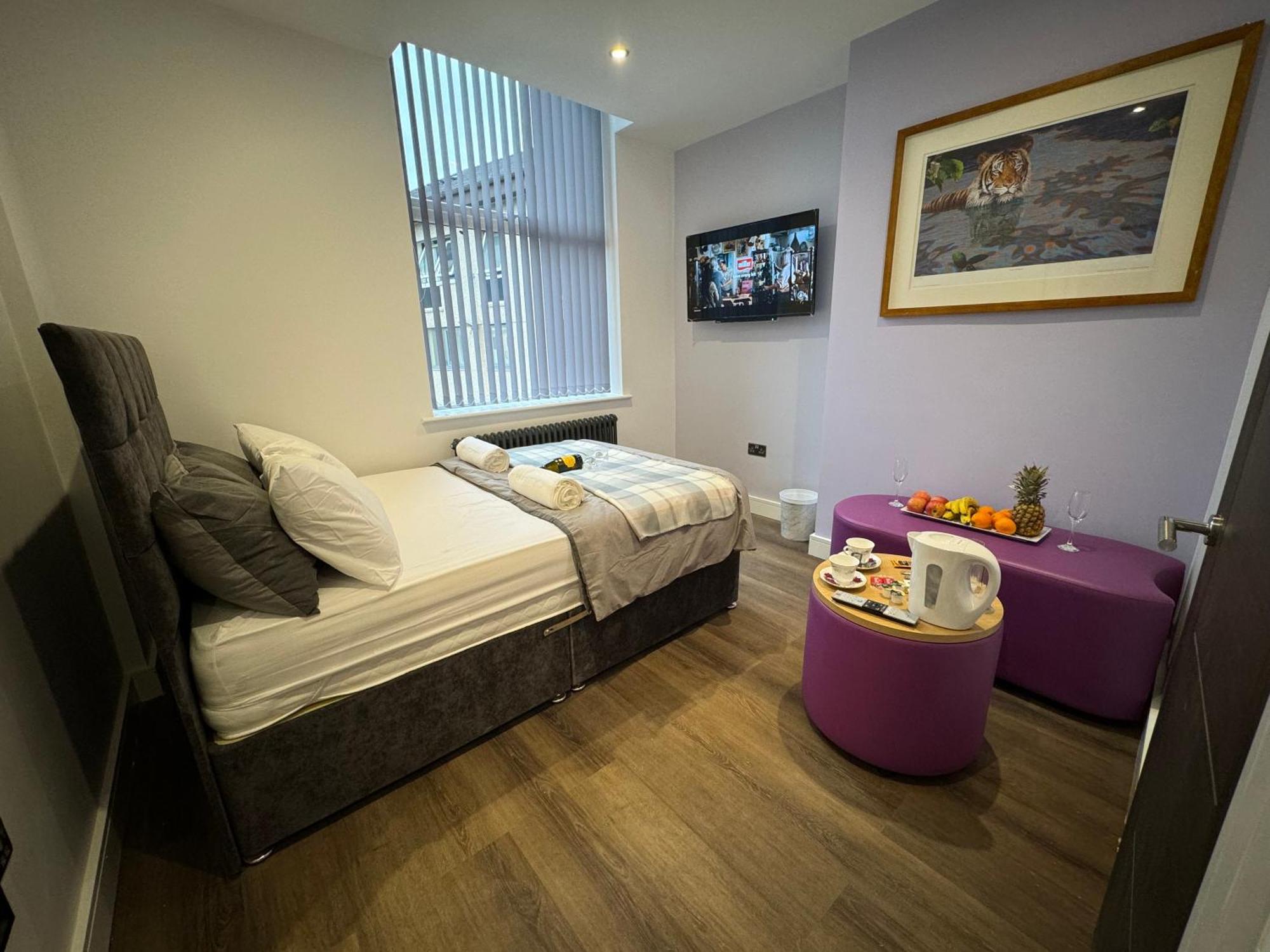 Southgate Luxury Apartments Elland Esterno foto
