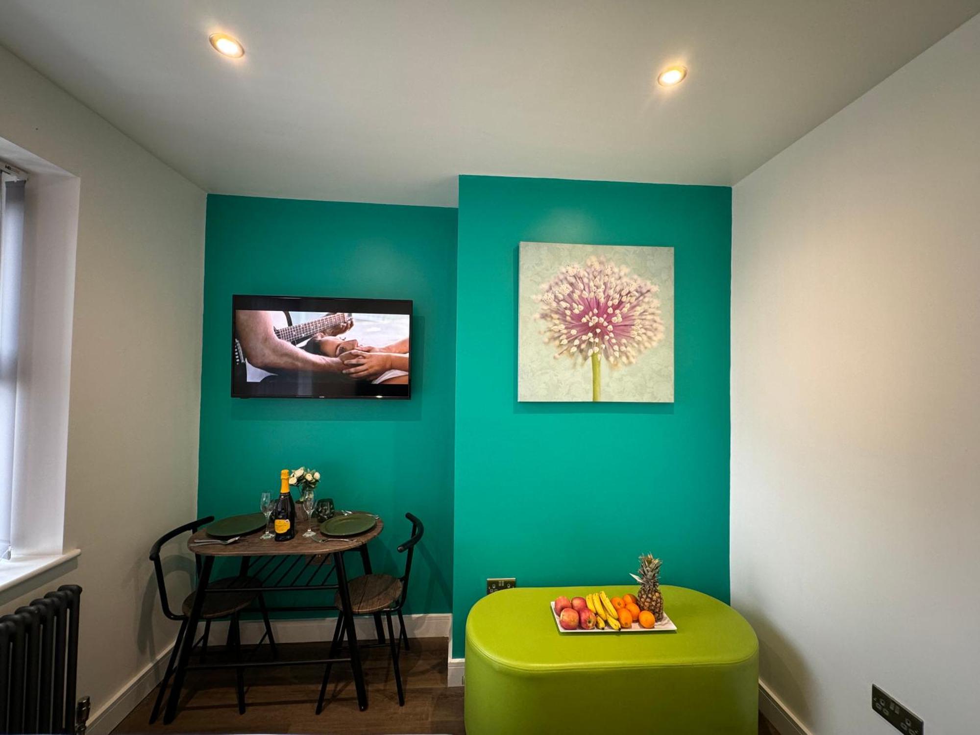 Southgate Luxury Apartments Elland Esterno foto
