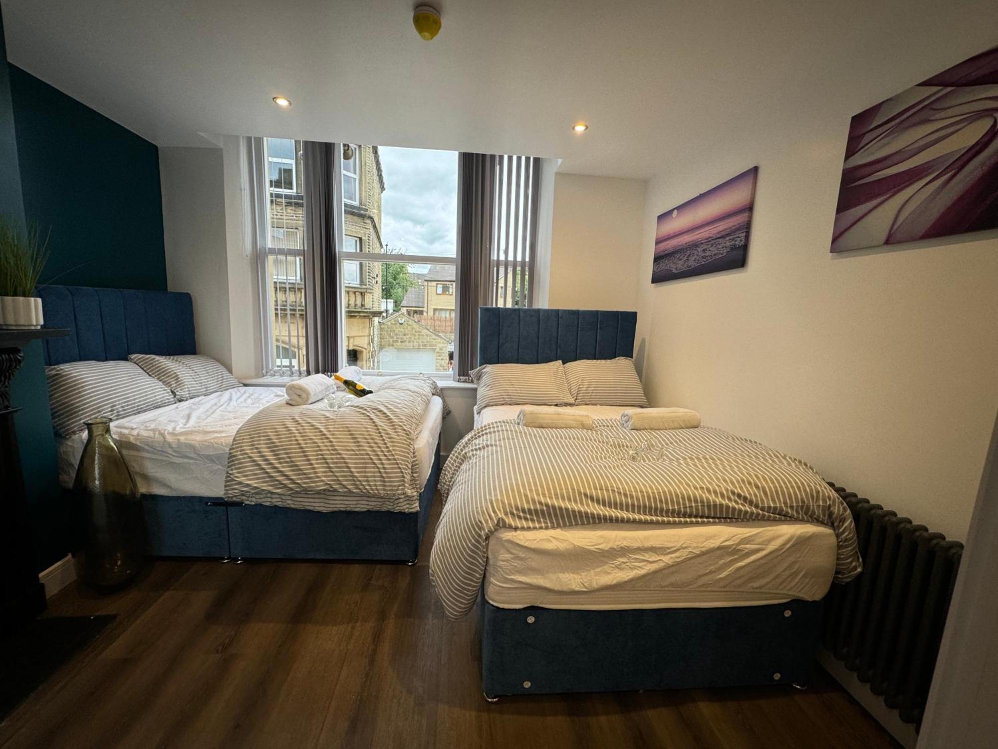 Southgate Luxury Apartments Elland Esterno foto