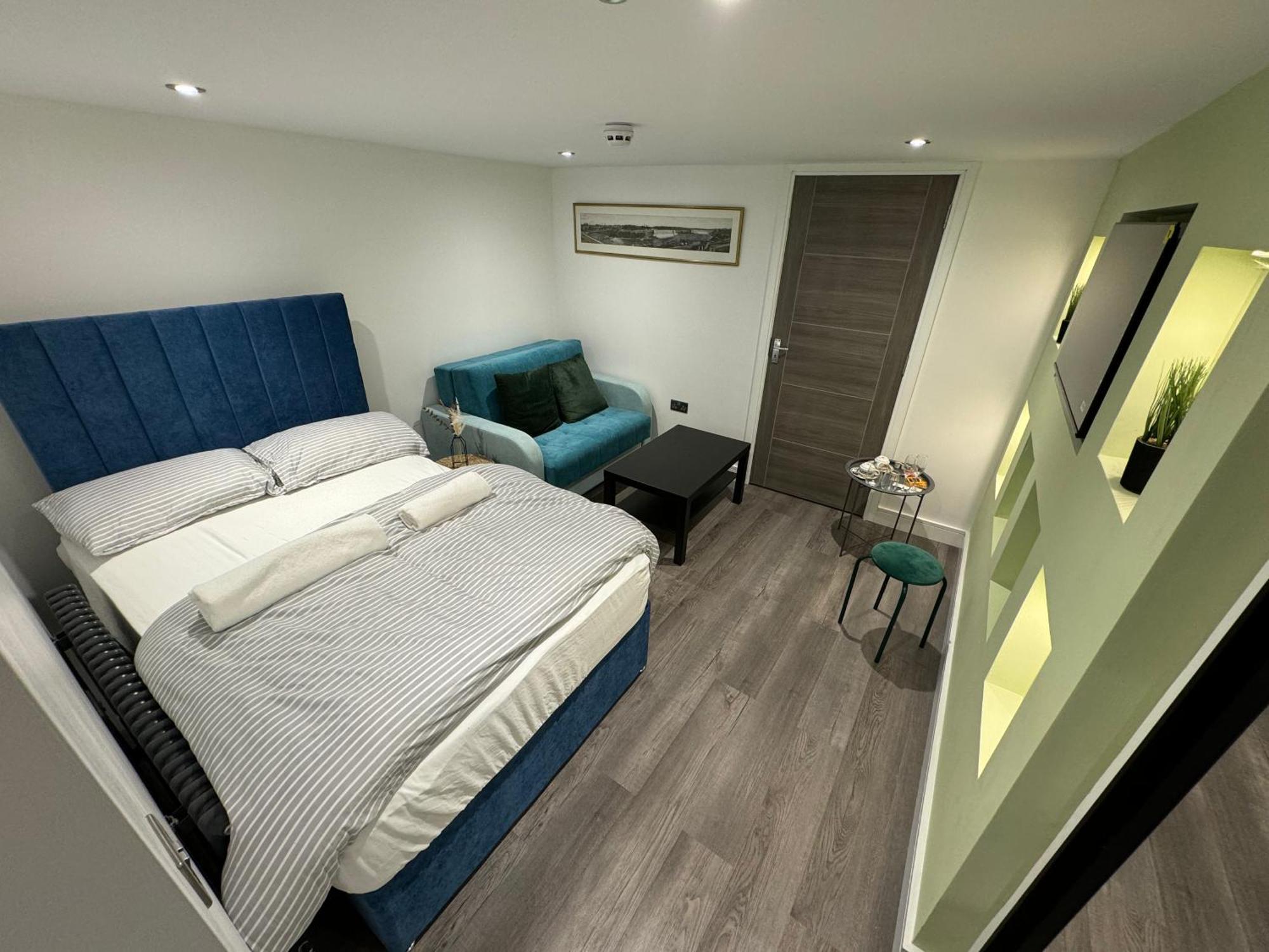 Southgate Luxury Apartments Elland Esterno foto
