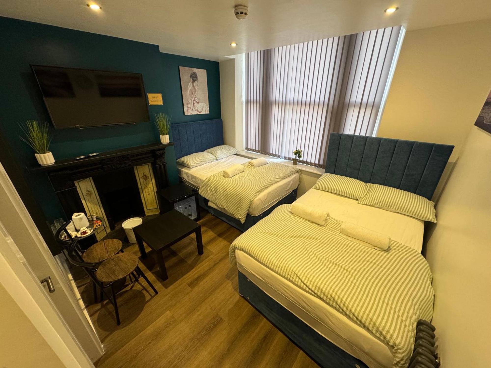 Southgate Luxury Apartments Elland Esterno foto