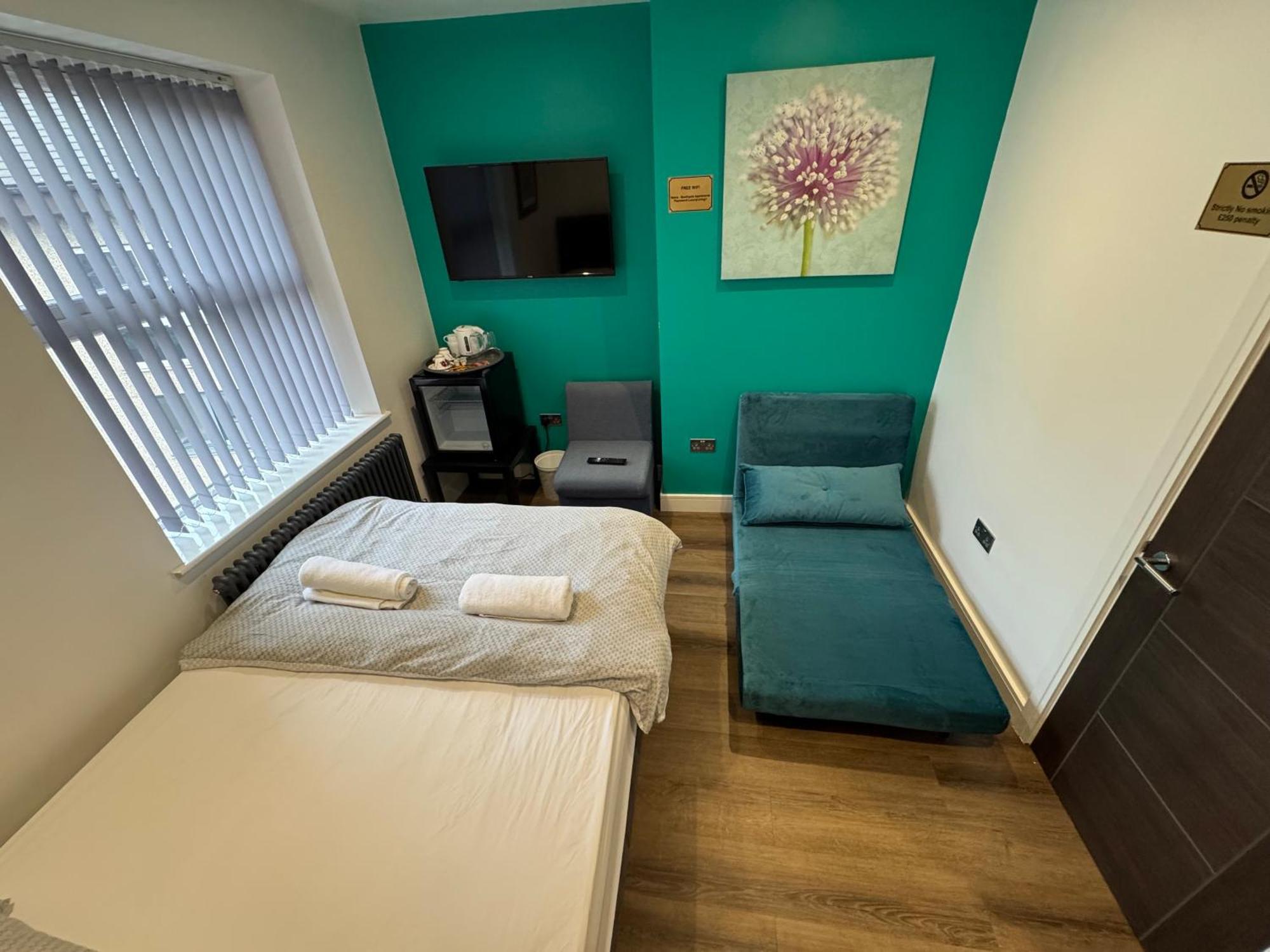 Southgate Luxury Apartments Elland Esterno foto